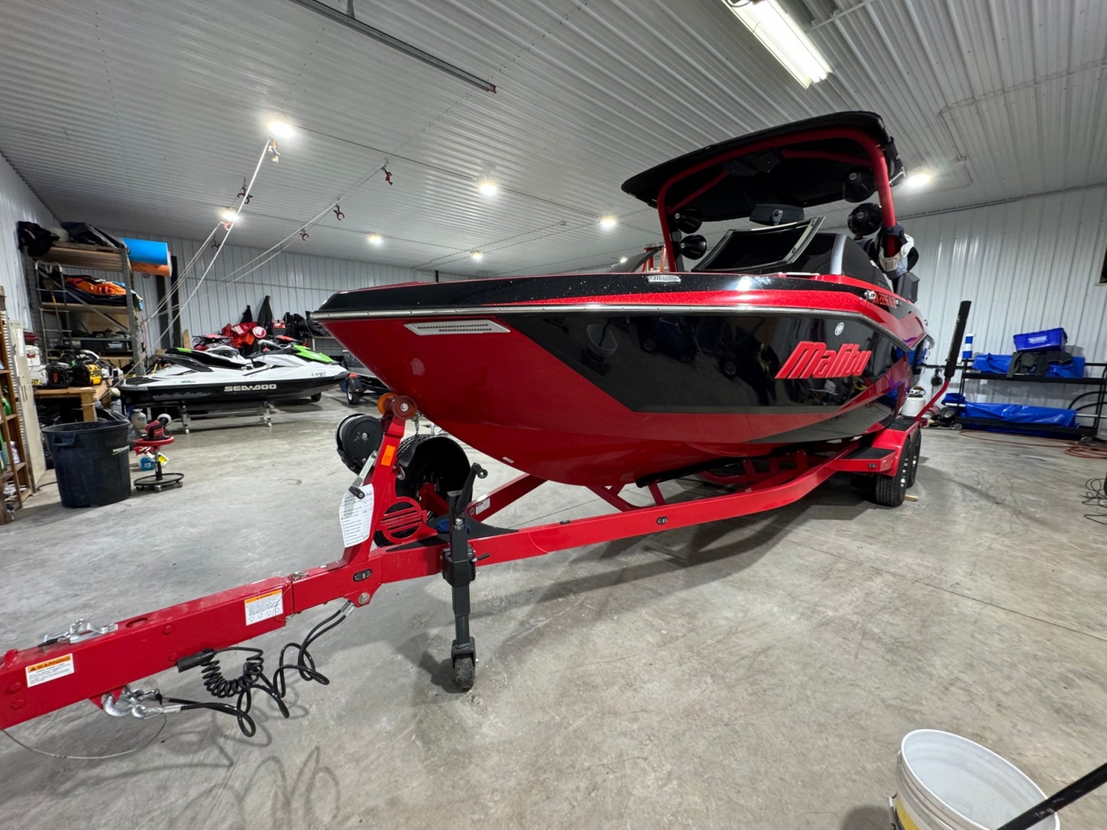 boat-cleaning-detailing-maintenance-minnesota-charter-marine-1