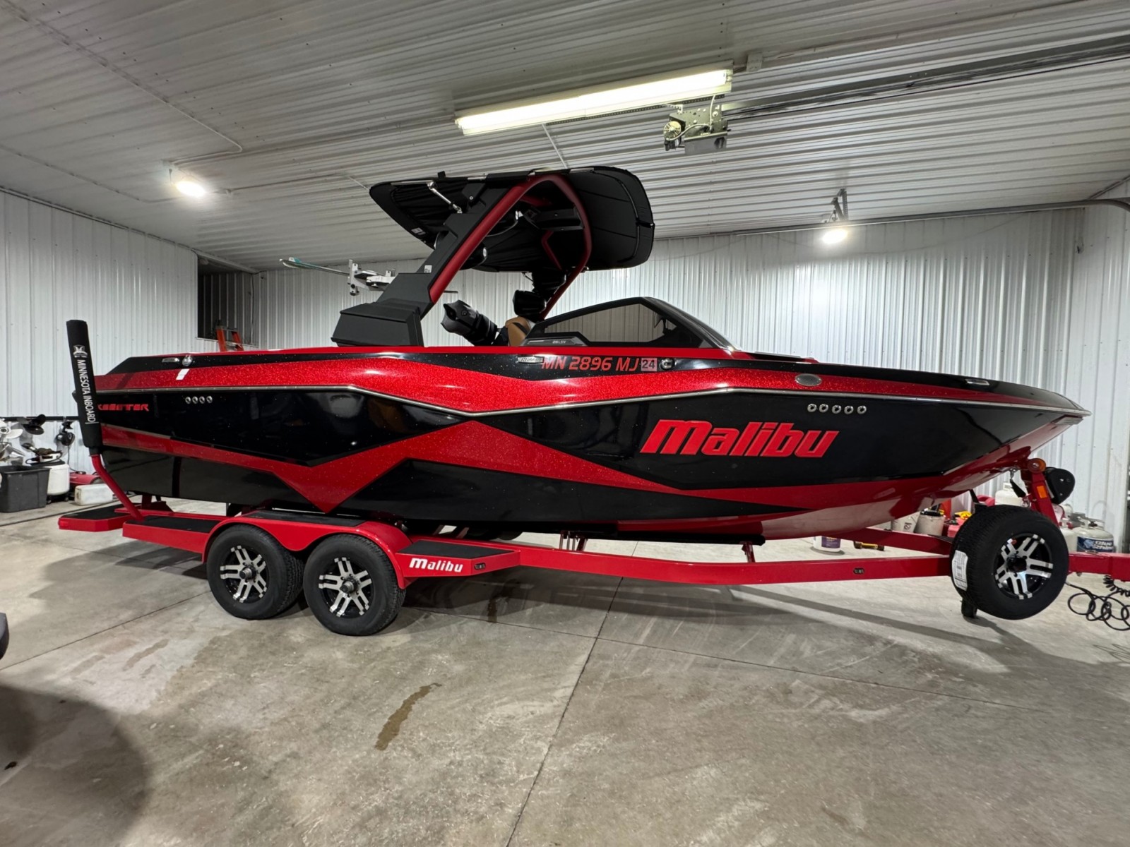 boat-cleaning-detailing-maintenance-minnesota-charter-marine-7