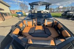 boat-cleaning-charter-marine-ll