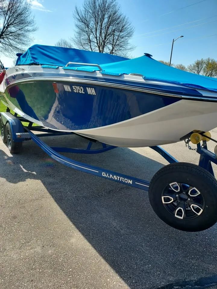 2022 Glastron GTD 205 – $36,900 SOLD!